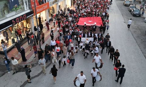 Anaokulu Öğrencilerinden Cumhuriyet Kutlaması