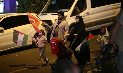 Aydın'da Küresel Sumud Filosu'na Destek Yürüyüşü Düzenlendi