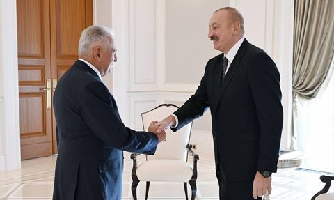 Azerbaycan Cumhurbaşkanı Aliyev, TDT Aksakallar Konseyi Başkanı Yıldırım'ı Ağırladı