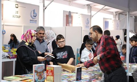 Bağcılar'da 4. Kitap Fuarı'nda 500 Bin Ziyaretçi