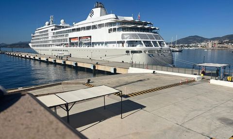 Bodrum'a Gelen Silver Whisper Kruvaziyeriyle 340 Turist