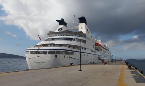 Bodrum'a Star Legend Kruvaziyeri ile Gelen Turistler
