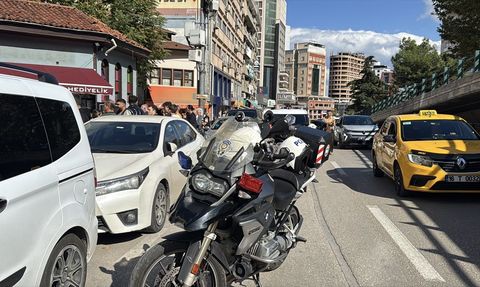 Bursa'da Bıçaklı ve Silahlı Kavga: 4 Yaralı