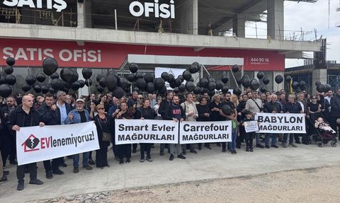 Bursa'da İnşaat Firması Mağdurları Eylem Düzenledi