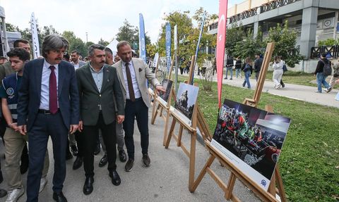 Bursa Uludağ Üniversitesi'nde 'Kanıt' Sergisi Açıldı