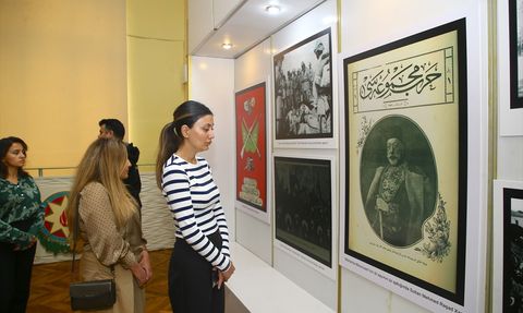 Çanakkale Savaşları Mobil Müzesi Bakü'de Ziyarete Açıldı