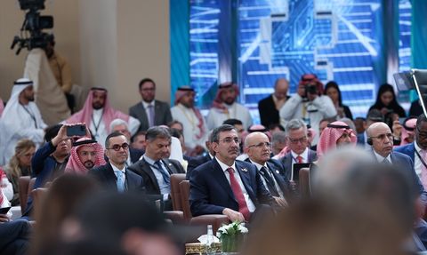 Cevdet Yılmaz Riyad'daki 9. Future Investment Initiative Forumunda Türkiye'yi Temsil Etti