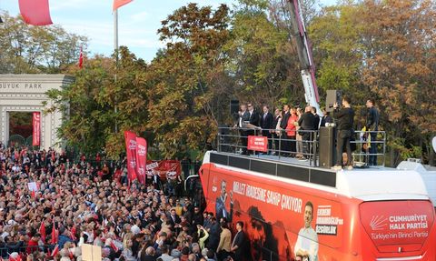 CHP Genel Başkanı Özgür Özel, Eskişehir'de Nadir Toprak Elementlerini Değerlendirdi