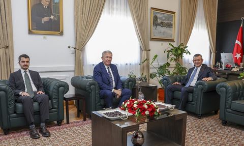 CHP Genel Başkanı Özgür Özel, Mansur Yavaş ile Önemli Görüşme Gerçekleştirdi