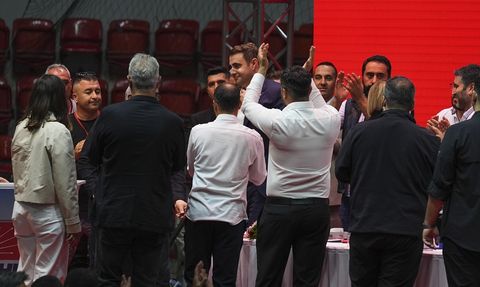 CHP İzmir İl Kongresi'nde Oy Kullanma Süreci Başladı