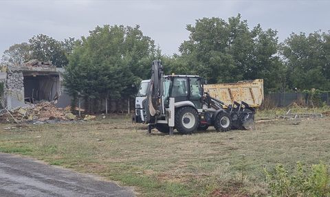 Edirne'de Ruhsatsız Villa Yıkımı Başladı