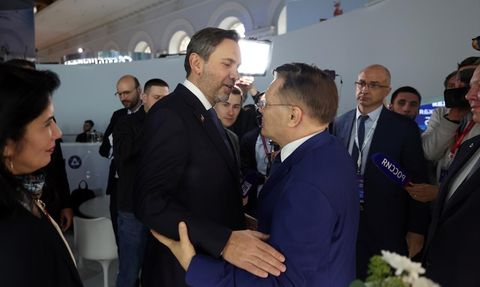 Enerji Bakanı Bayraktar'a Rusya'dan Nükleer İşbirliği Nişanı