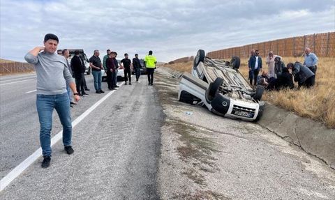 Erzincan'da Trafik Kazası: 4 Yaralı