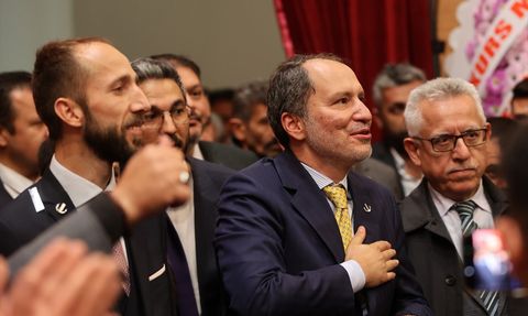Fatih Erbakan Sivas'ta Partisinin Kongresinde Önemli Mesajlar Verdi