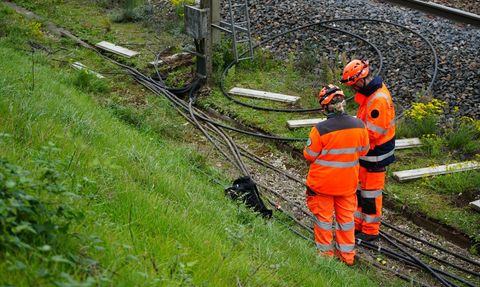 Fransa'da Hızlı Tren Seferlerine Sabotaj Darbesi