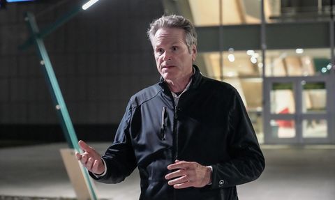 Halong Tayfunu Alaska'yı Vurdu: 1 Ölü, 1500'den Fazla Göç