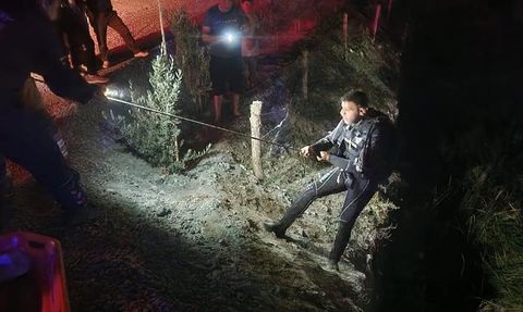 Hatay'da Asi Nehri'ne Devrilen Motosikletin Sürücüsü Yaralandı
