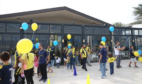 Hatay'da Kanseri Yenen Fenerbahçeli Çocuk İçin Balonlar Uçuruldu