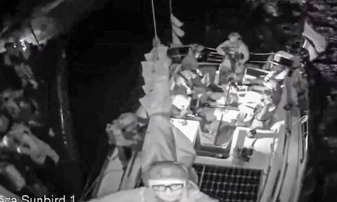 İsrail Ordusu, Özgürlük Filosu'na Saldırdı: Milletvekilleri Alıkonuldu