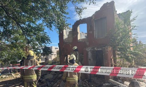 İstanbul'da Metruk Yapıda Çökme Olayı