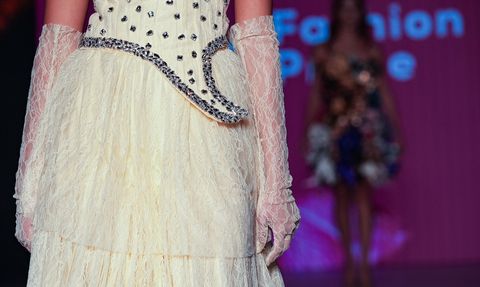 İzmir'de Tekstil ve Ayakkabı Fuarları Açıldı