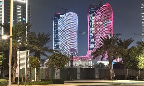 Katar'daki Sembolik Binalar Türk Bayrağıyla Işıklandırıldı