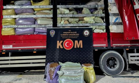 Kırşehir'de 5 Ton Kaçak Tütün Ele Geçirildi