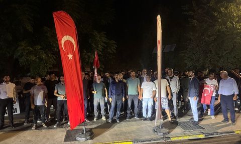 KKTC'de İsrail'in Küresel Sumud Filosu'na Saldırısı Protesto Edildi