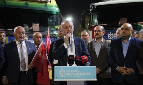 Kocaeli'den Gazze'ye Yardım Tırları Dualarla Uğurlandı