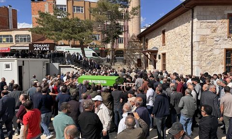 Konya'da Trafik Kazasında Hayatını Kaybeden Öğretmenin Cenazesi Uğurlandı