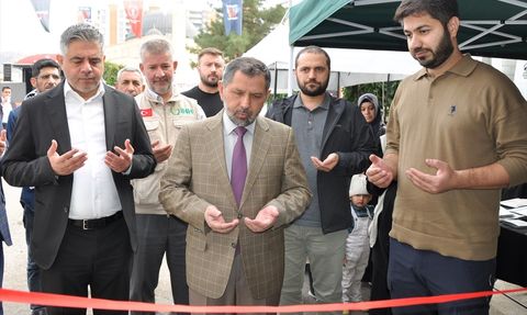 Mardin'de Gazze Yararına Hayır Çarşısı Açıldı