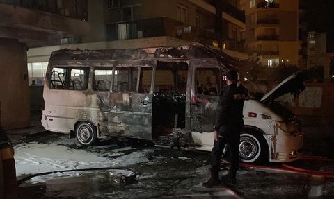 Nazilli'de Park Halindeki Minibüs Yangını