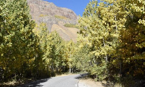 Nemrut Krater Gölü Sonbahar Renkleriyle Büyülüyor