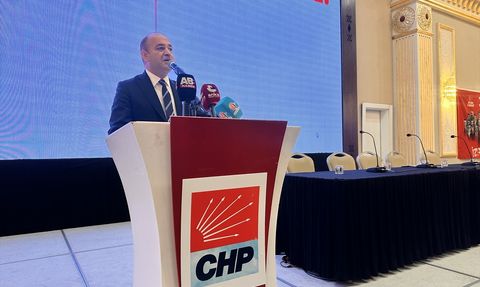 Özgür Karabat'tan Konya Kongresinde Çarpıcı Açıklamalar