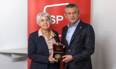 Özgür Özel, İsviçre'de Avrupa Güvenlik Mimarisi Üzerine Konuştu