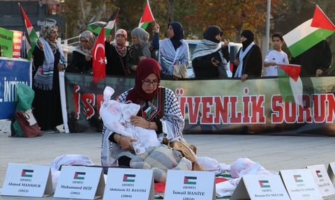 Sakarya'da Gazze Nöbeti ile Küresel Sumud Filosu'na Destek