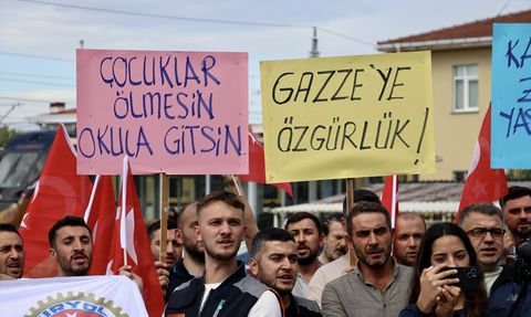 Sakarya'da Küresel Sumud Filosu İçin Protesto