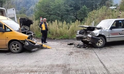 Samsun'da Trafik Kazası: 3 Yaralı