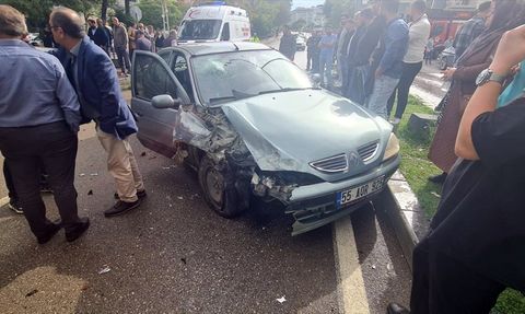 Samsun'da Trafik Kazası: 3 Yaralı
