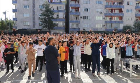 Siirt'te 1600 Öğrenci Spor Etkinliği Düzenledi