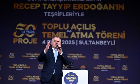 Sultanbeyli'de Spor Tesisleri İçin Temel Atma Töreni