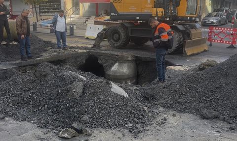 Sultangazi'de Çökme Olayı: İBB ve İSKİ Ekipleri Çalışmalara Başladı