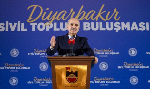 TBMM Başkanı Kurtulmuş, Diyarbakır'da Sivil Toplum Temsilcileriyle Buluştu