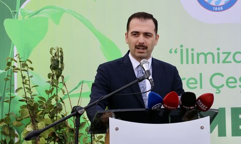 Trabzon'da Üreticilere Ücretsiz Meyve Fidanı Dağıtıldı