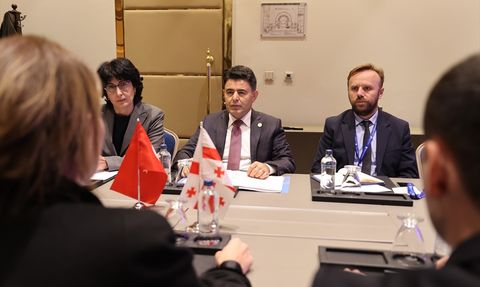 Ulaştırma ve Altyapı Bakan Yardımcısı Boyraz Tiflis İpekyolu Forumu'nda Orta Koridor'un Önemini Vurguladı