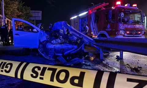 Ümraniye'deki Trafik Kazası: 1 Ölü, 1 Yaralı