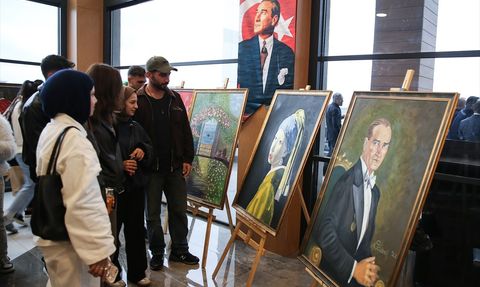 Van'da Hükümlü ve Tutukluların Eserleri Sergilendi