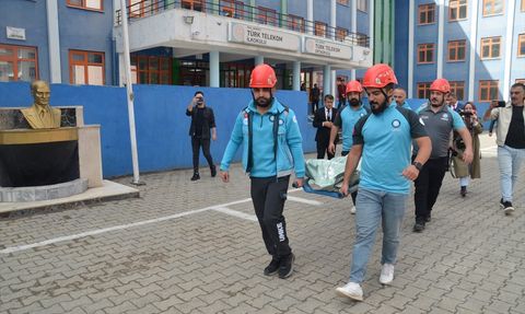 Van, Hakkari, Bitlis ve Muş'ta Eş Zamanlı Afet Tatbikatları Düzenlendi