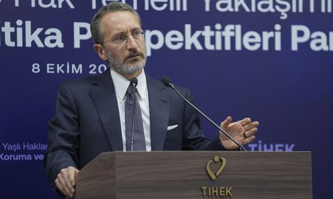 Yaşlı Hakları Konusunda Farkındalık Oluşturmak İçin TİHEK Paneli