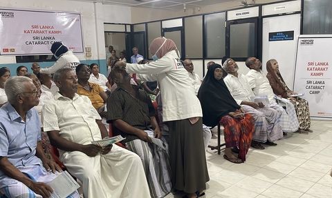 Yeryüzü Doktorları'nın Katarakt Mücadelesi: Umut Tazeleyici Kampanya